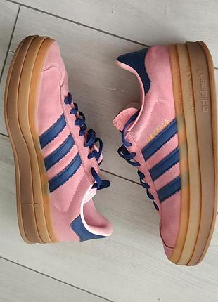 Кроссовки adidas gazelle 42 р. лучше соответствует 41 р.
