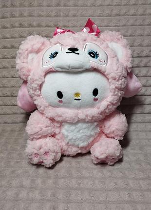 Мягкая игрушка hello kitty мелоды в костюме розового мишки.