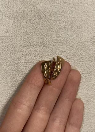 Золотые сережки 585