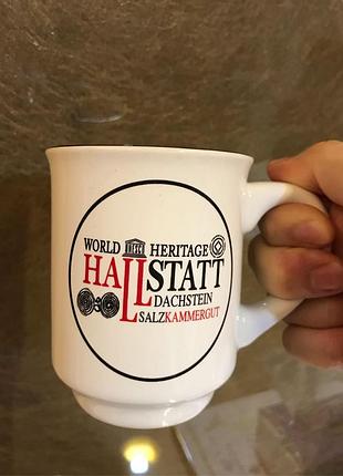 Новая сувенирная кофейная чашка hallstatt из австрии.