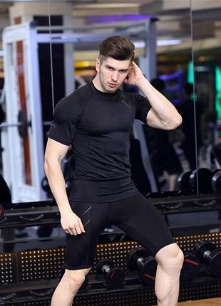 Компресійна футболка для спорту 2xu