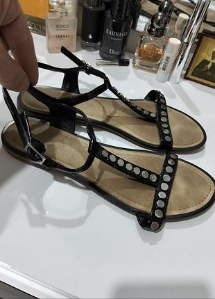 Фірмові жіночі босоніжки clarks