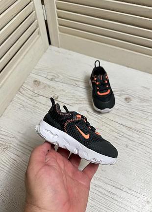 Кросівки nike react