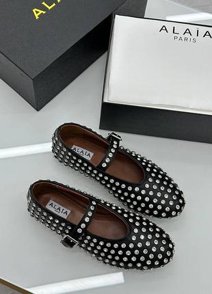 Балетки alaia с каменными