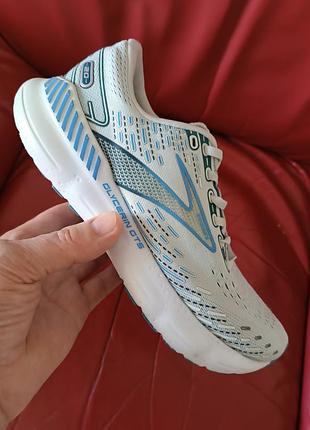 Оригінальні кросівки brooks розмір 40