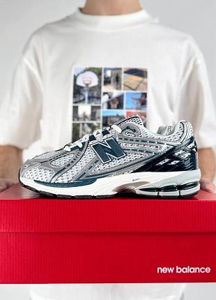 New balance 1906r light grey metallic