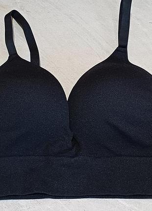 Топ з чашками в рубчик primark