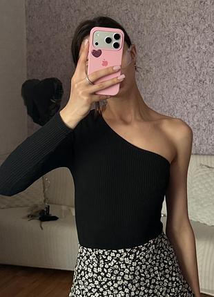 Боді в рубчик на одне плече🎀