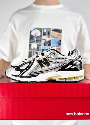 New balance 1906r white black metallic