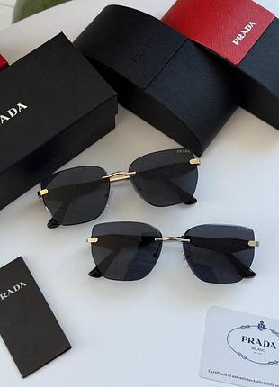 Очки унисекс солнцезащитные прада prada модные стильные красивые на лето линзы поликарбонат защита: uv400 салфетка мешочек коробочка женские мужские