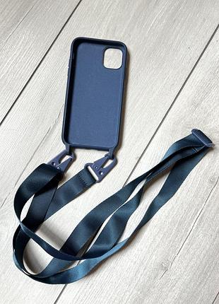 Чохол для iphone 11 з ремінцем та карабіном