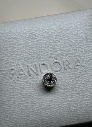 Шарм на браслет pandora