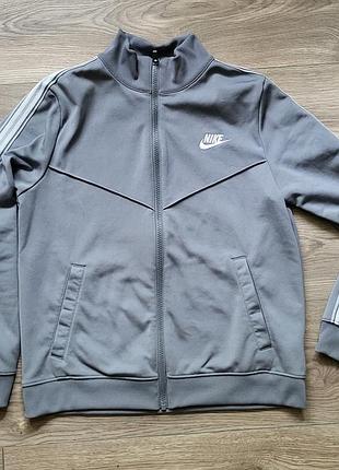 Серая спортивная кофта nike 147-158 xs, s