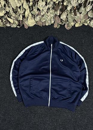Олімпійка fred perry 3