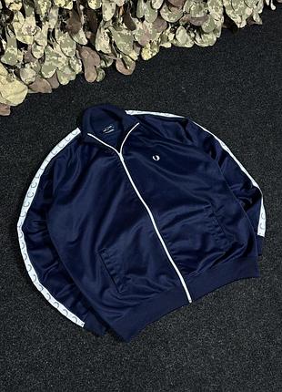 Олімпійка fred perry 4