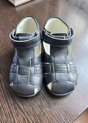 Дитячі босоніжки chicco