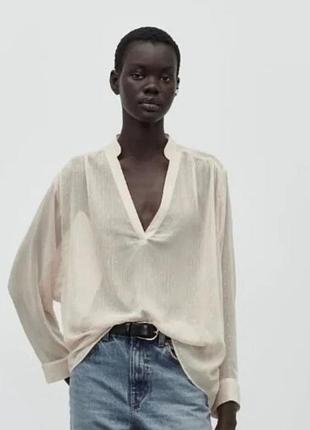 Блуза ніжно-бежева zara прикрашена мелкими блискучими стразами прозора.