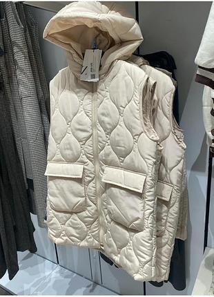 Жилетка zara для дівчинки 9-10 років