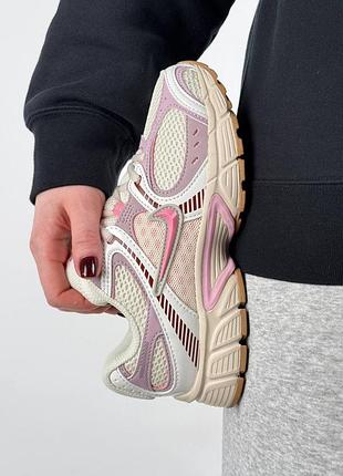 Жіночі кросівки nike v5 rnr beige purple