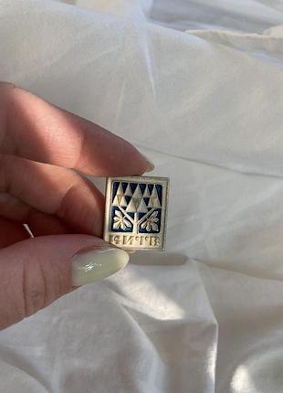 Вінтаж вінтажний пін значек брошка мерч київ каштан
