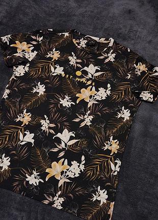 Lost minds тропическая футболка s — botanical trend