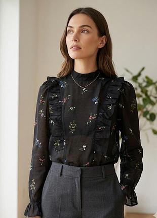 Напівпрозора блуза h&m з воланами та квітковим принтом, розмір s (36)