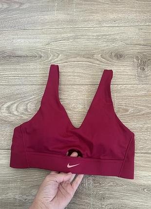 Спортивний топ nike m