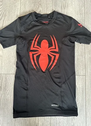 Футболка marvel
