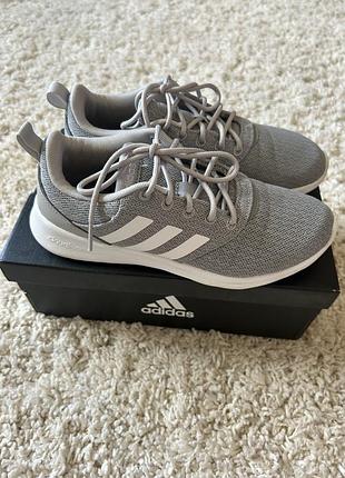 Кросівки adidas оригінал з коробкою 37 розмір
