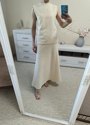 Нарядний ефектний костюм блуза і спідниця marks and spencer кольора масла