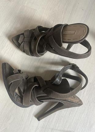 Zara босоножки р 39