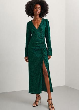 Платье h&m s, xs, макси, длинное, зеленое, изумрудное, из крепа с длинными рукавами и абстрактным зеленым узором, с разрезом, сукня довга з розрізом
