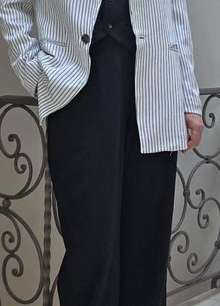 Піджак в полоску