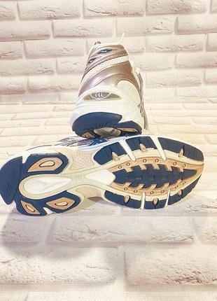 Кросівки asics 6
