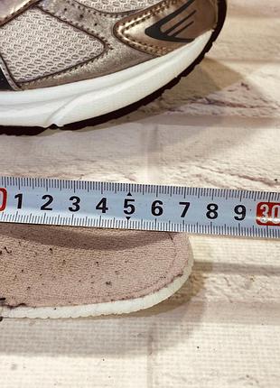 Кросівки asics 8