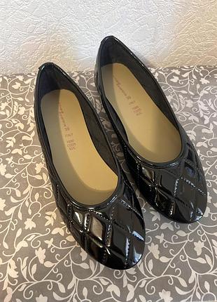 Туфли балетки zara италия