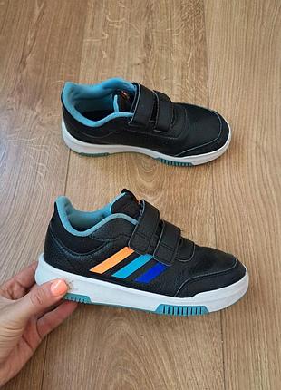 Чёрные оригинальные кроссовки adidas для мальчика