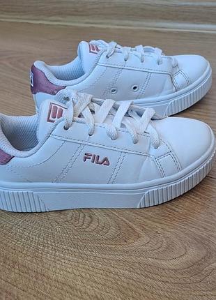 Белые кроссовки fila для девочки