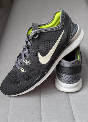 Кроссовки женские nike free 5 (39 г.) 25 см.