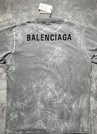 Футболка balenciaga