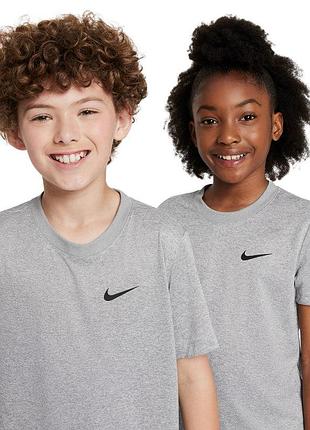 Детская (юниорская) футболка nike dri-fit legend (eur m
