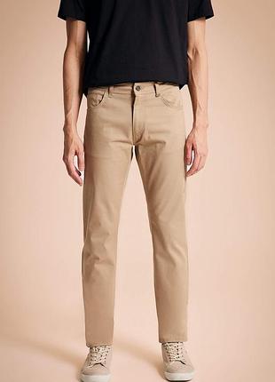 Чоловічі чіноси relaxed fit від massimo dutti