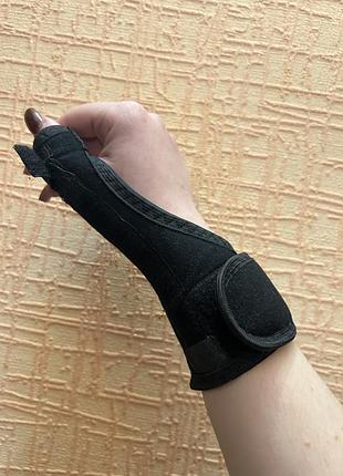Ортез для великого пальця руки з алюмінієвою вставкою