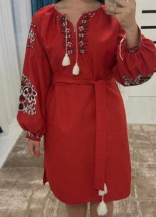 Вишиванка, вишита сукня червоного кольору (розмір m/l)