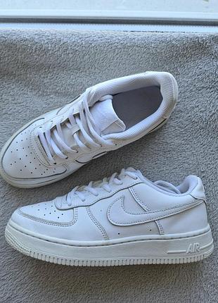 Кроссовки 38р. nike