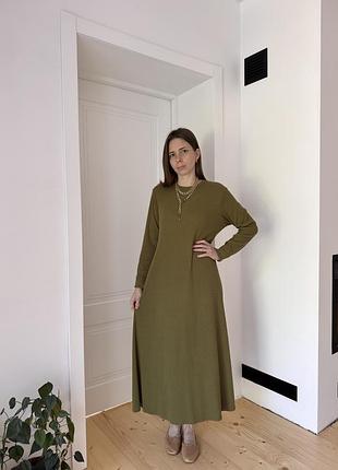 Сукня в рубчик