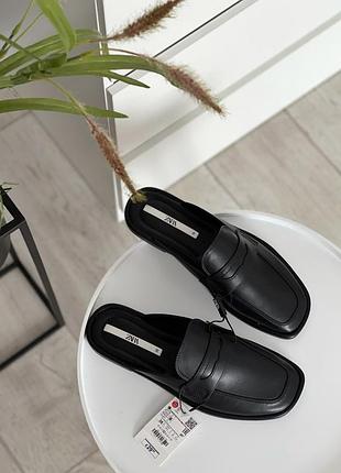Нові мюлі лофери zara