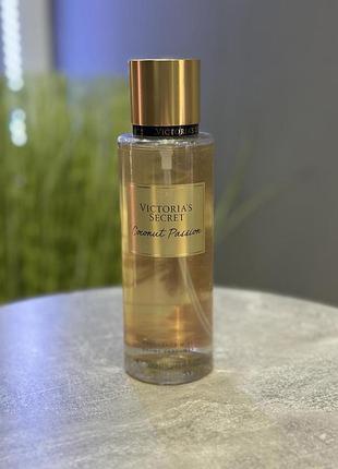Парфумований спрей victoria's secret coconut passion