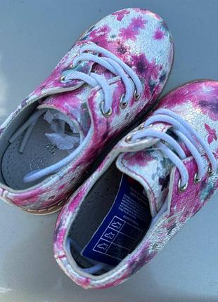 Туфельки для дівчинки 5