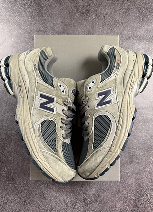 New balance 2002r dark grey